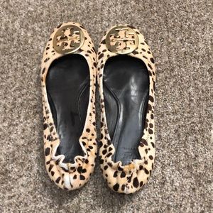 Tory Burch 9.5 calf hair reva ballet leopard flats